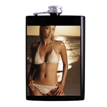 Tyra Banks Hip Flask