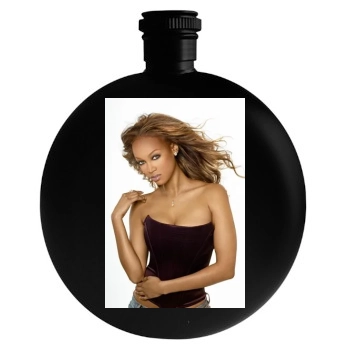 Tyra Banks Round Flask