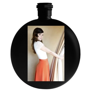 Mary Elizabeth Winstead Round Flask