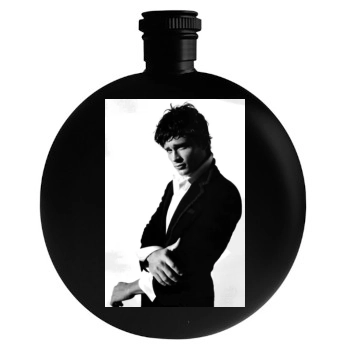 Tom Welling Round Flask