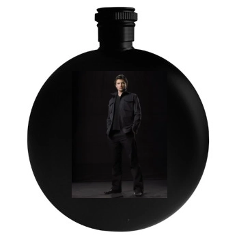 Tom Welling Round Flask