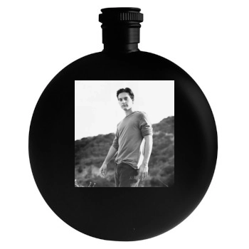 Tobey Maguire Round Flask