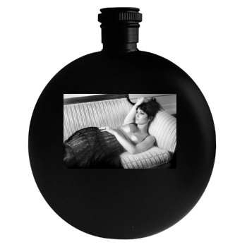 Mary Elizabeth Winstead Round Flask