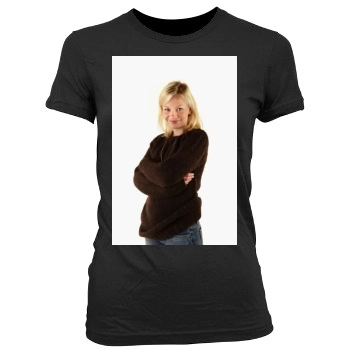 Samantha Mathis Women's Junior Cut Crewneck T-Shirt