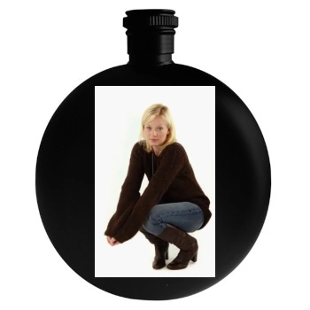 Samantha Mathis Round Flask