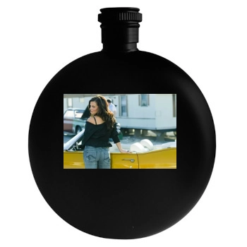 Sara Evans Round Flask