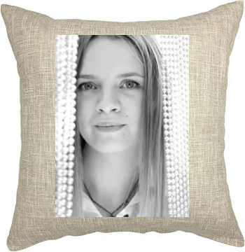 Sara Forestier Pillow