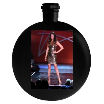 Shannon Elizabeth Round Flask