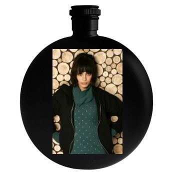 Shannyn Sossamon Round Flask