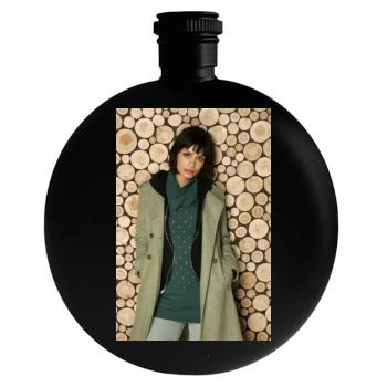 Shannyn Sossamon Round Flask