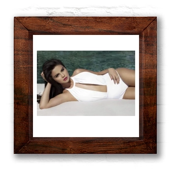 Selena Gomez 6x6