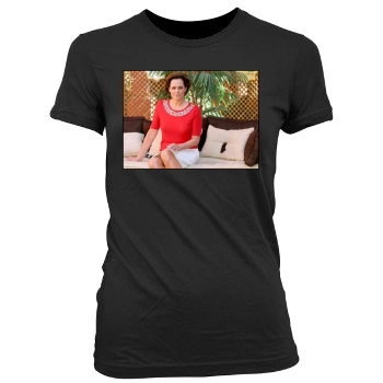 Sigourney Weaver Women's Junior Cut Crewneck T-Shirt