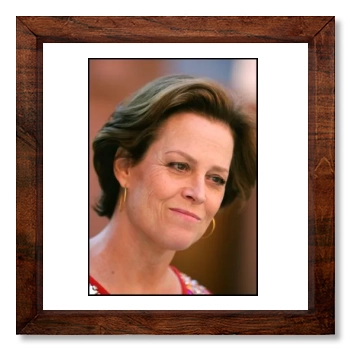 Sigourney Weaver 12x12