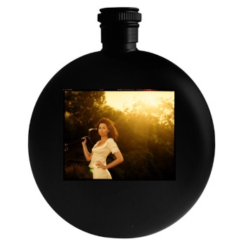 Minnie Driver Round Flask