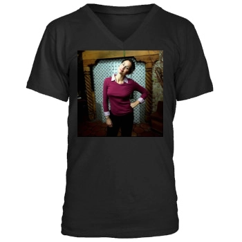 Minnie Driver Men's V-Neck T-Shirt