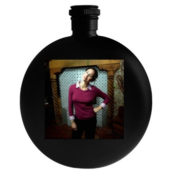 Minnie Driver Round Flask