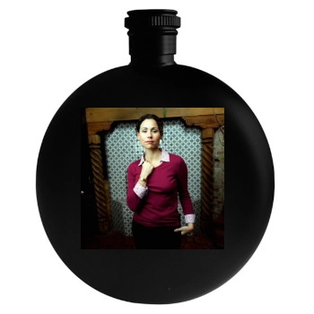 Minnie Driver Round Flask