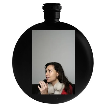 Minnie Driver Round Flask