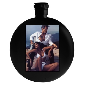 Halle Berry Round Flask