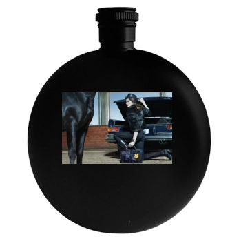 Stephanie Seymour Round Flask