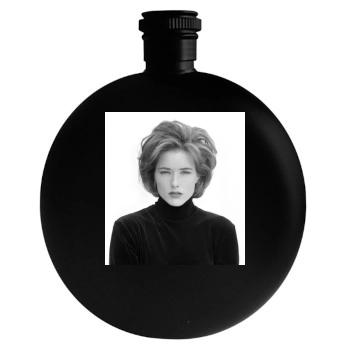 Tea Leoni Round Flask