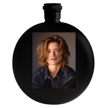 Tea Leoni Round Flask