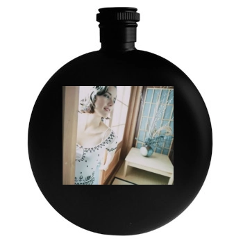 Tea Leoni Round Flask