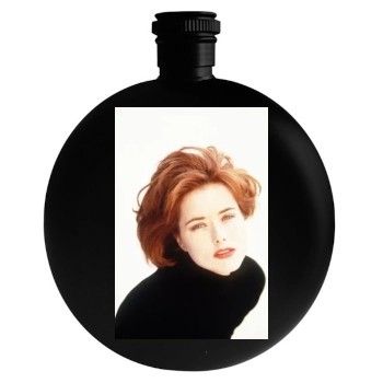 Tea Leoni Round Flask