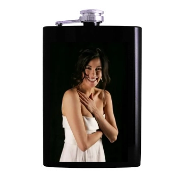 Teri Hatcher Hip Flask