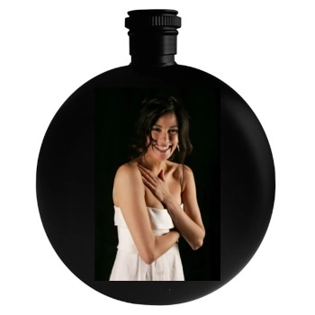 Teri Hatcher Round Flask