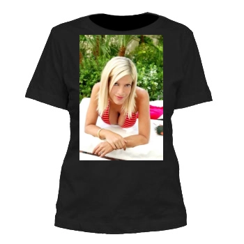 Tori Spelling Women's Cut T-Shirt