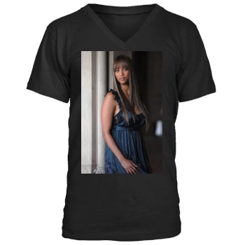 Tyra Banks Men's V-Neck T-Shirt