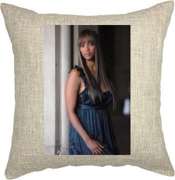 Tyra Banks Pillow