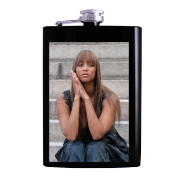 Tyra Banks Hip Flask