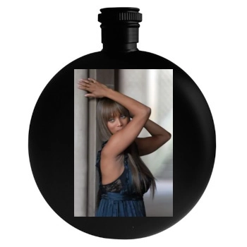 Tyra Banks Round Flask