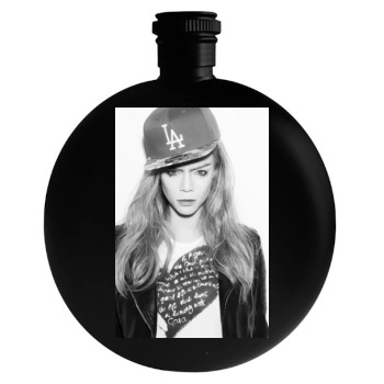 Tyra Banks Round Flask