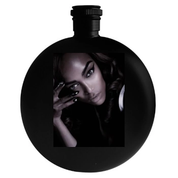 Tyra Banks Round Flask