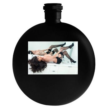 Holli Pockets Round Flask