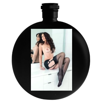 Holli Pockets Round Flask