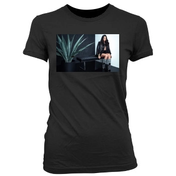 Olivia Munn Women's Junior Cut Crewneck T-Shirt