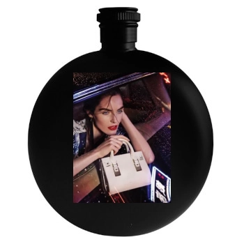 Hilary Rhoda Round Flask