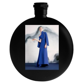 Sasha Pivovarova Round Flask