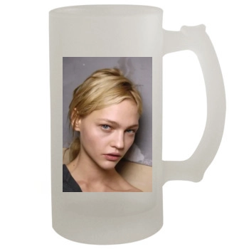 Sasha Pivovarova 16oz Frosted Beer Stein