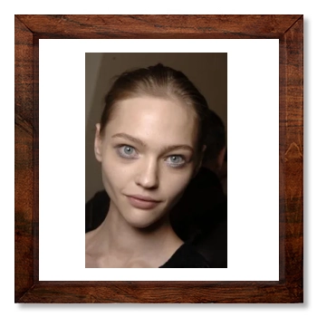 Sasha Pivovarova 12x12