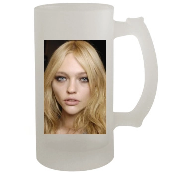 Sasha Pivovarova 16oz Frosted Beer Stein