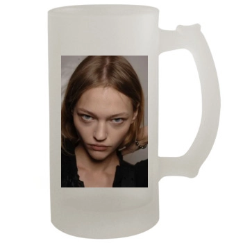 Sasha Pivovarova 16oz Frosted Beer Stein