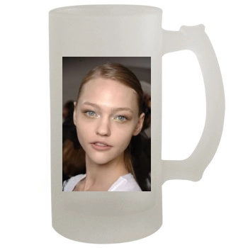 Sasha Pivovarova 16oz Frosted Beer Stein