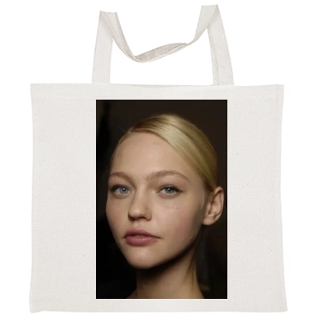 Sasha Pivovarova Tote