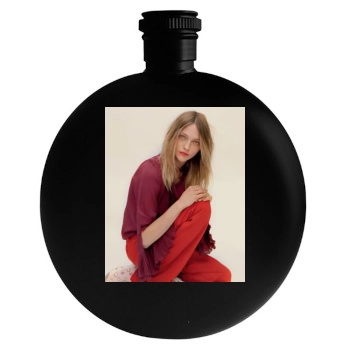 Sasha Pivovarova Round Flask