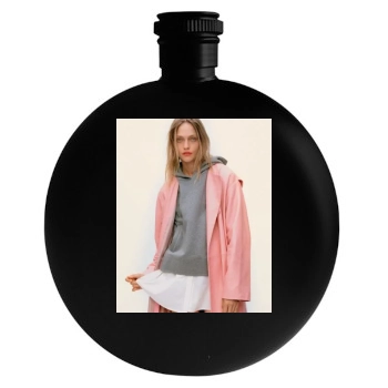 Sasha Pivovarova Round Flask